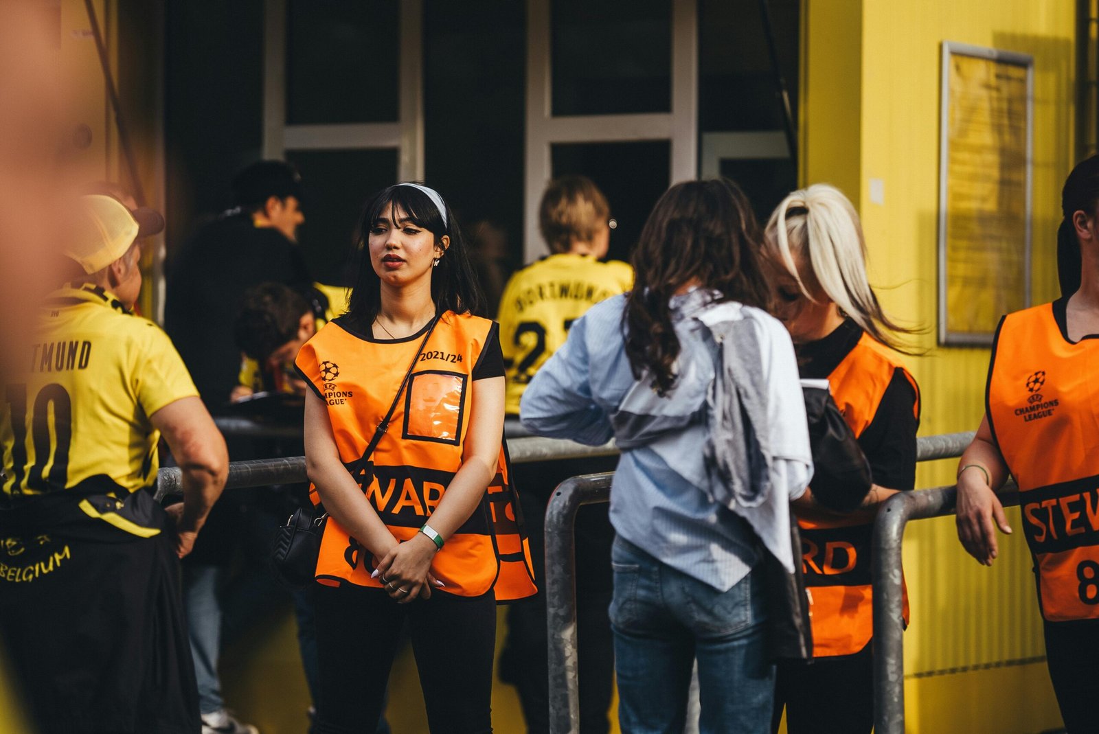 A falta de comissários de bordo nos clubes de futebol está causando problemas organizacionais